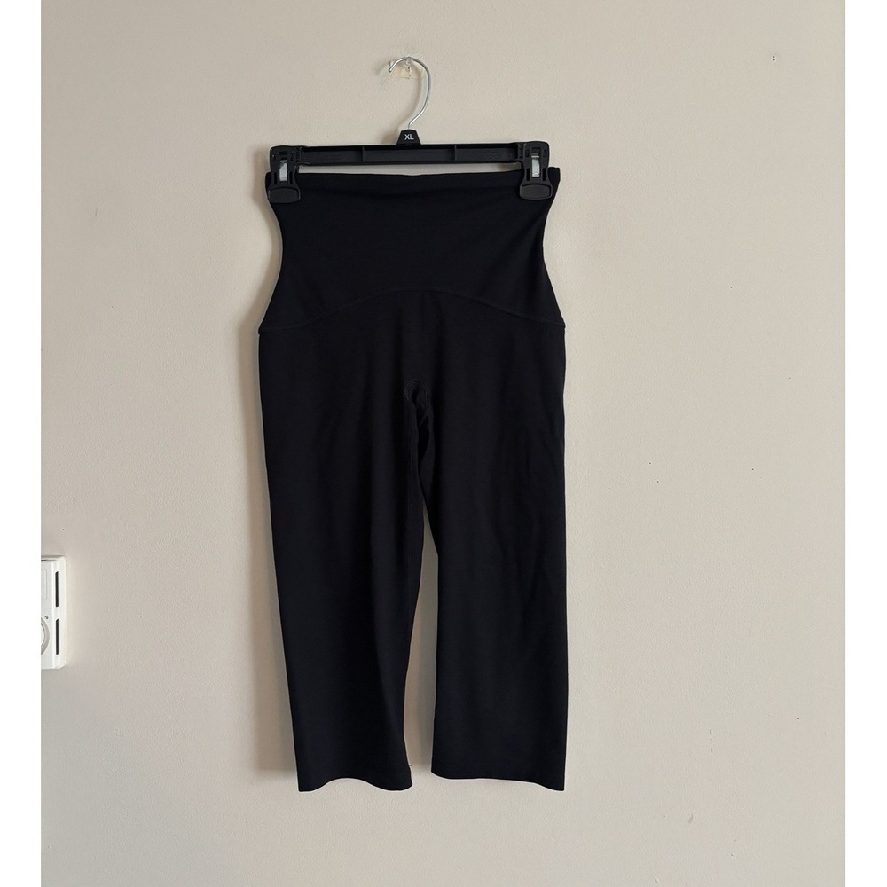 SPANX Medium Gusset Leggings Black Crop Athleisure‎ Yoga Casual Shapewear